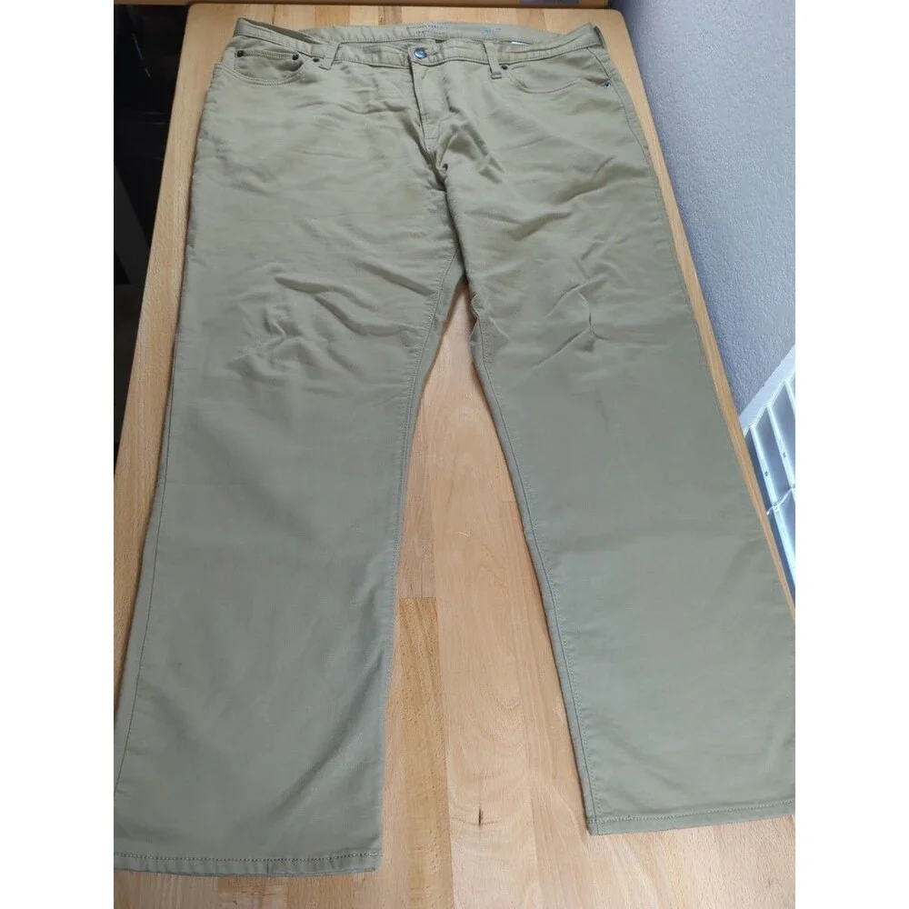 Banana Republic Traveler Men's Pants Measure 40x29 Khaki Beige Slim Fit Chino